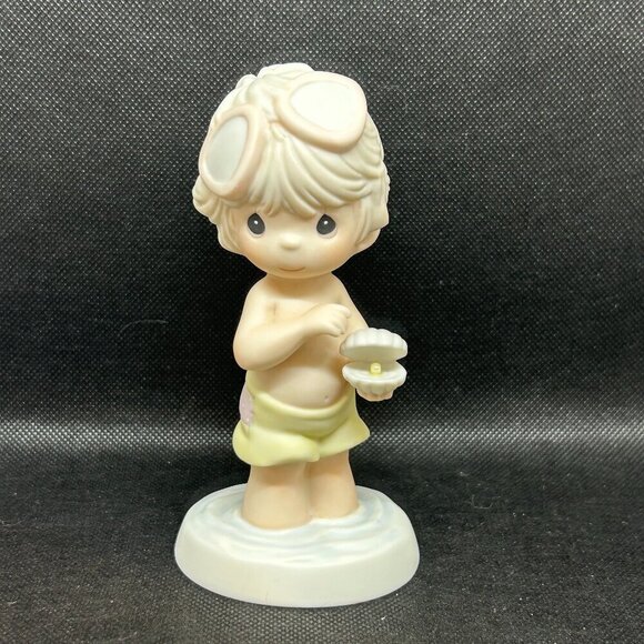 PRECIOUS Moments "There is no greater treasure than a friend like you" figurine - Picture 1 of 4